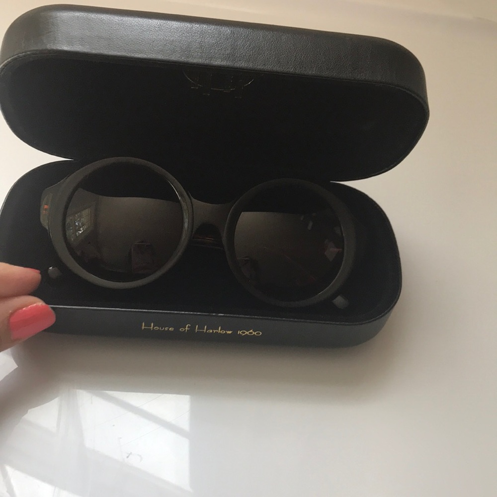 House of Harlow 1960 Sunglasses-Firm Price - Picture 6 of 6